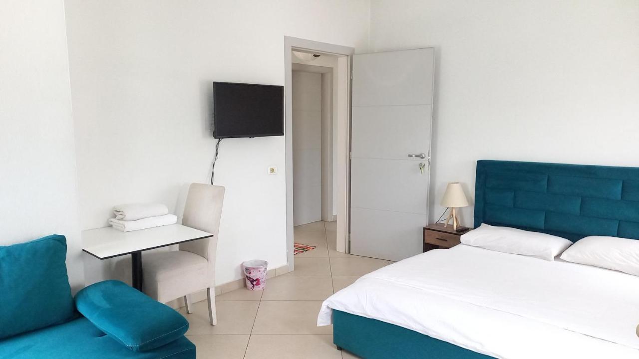 Guesthouse Bela Tirana Exterior photo